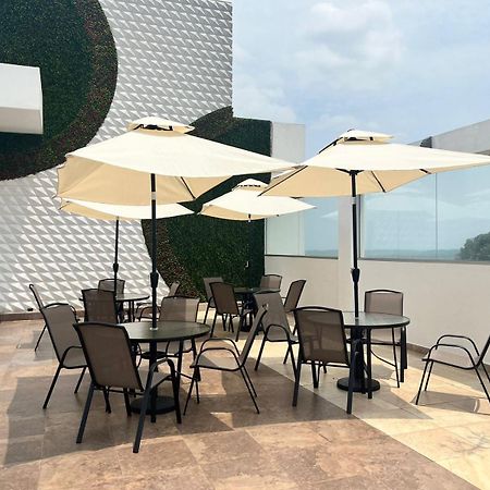 Puerto Santa Ana Suites Guayaquil Dış mekan fotoğraf