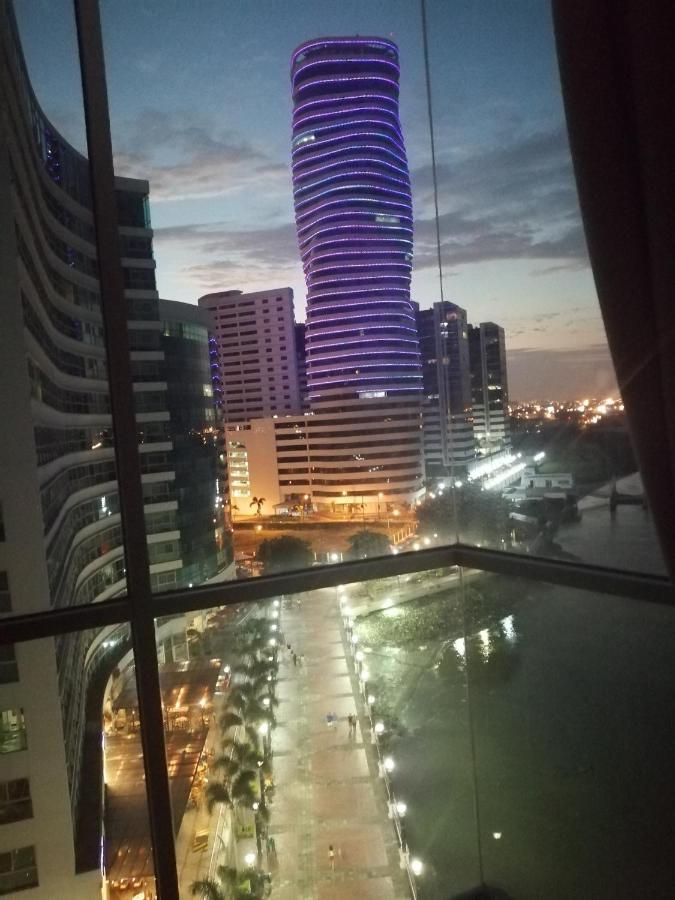 Puerto Santa Ana Suites Guayaquil Dış mekan fotoğraf