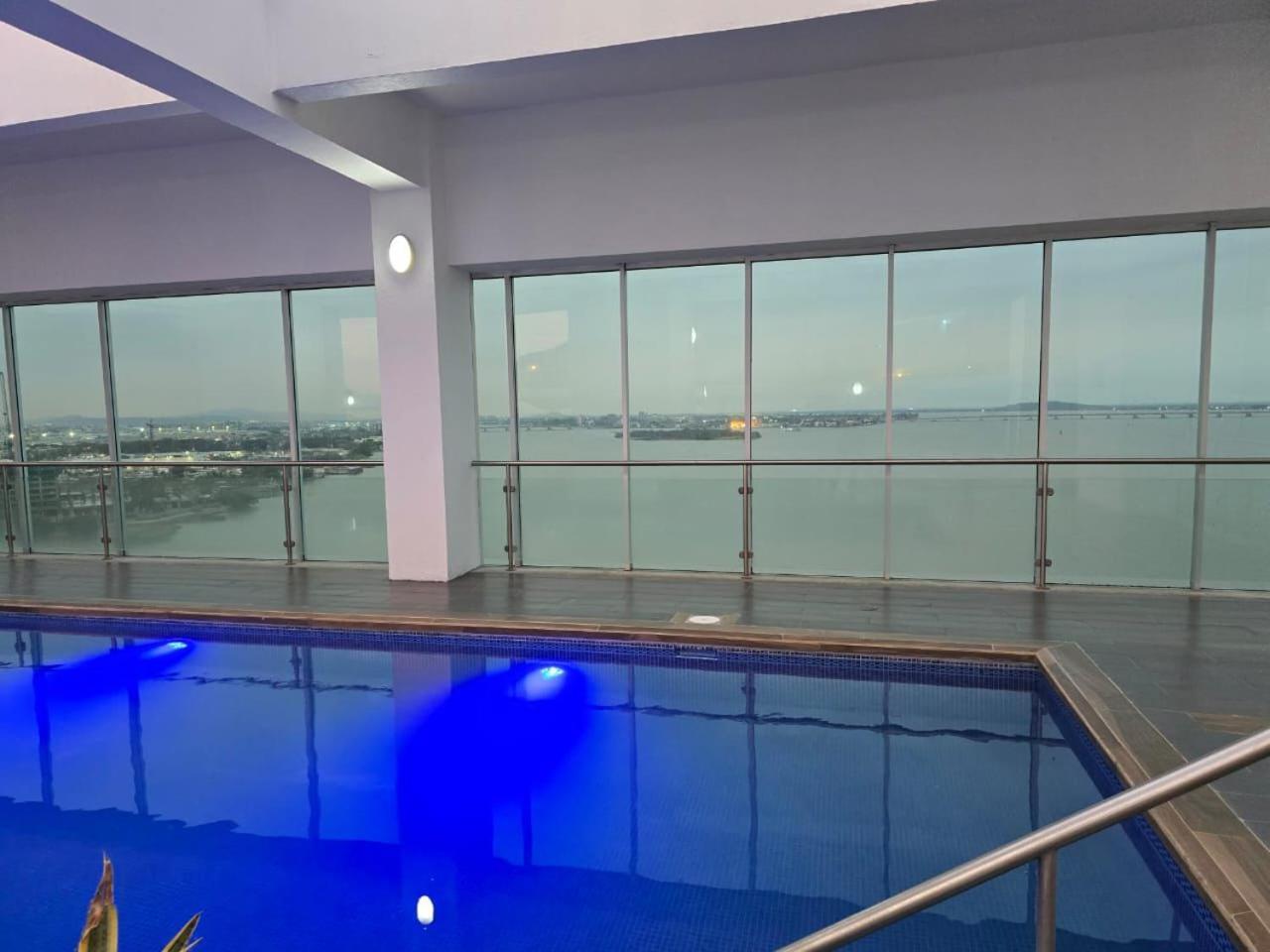 Puerto Santa Ana Suites Guayaquil Dış mekan fotoğraf